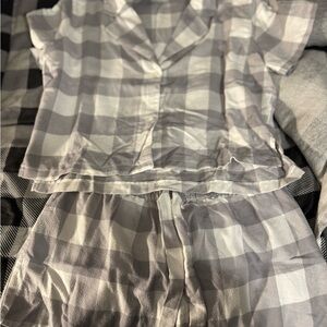 Garage Gray and White Plaid Lounge Set